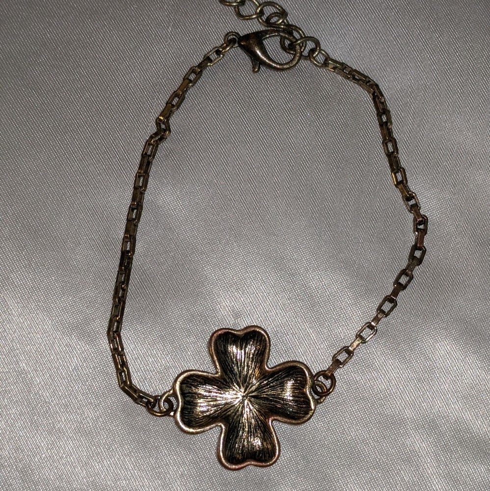 Vintage Four Leaf Clover Charm Bracelet
